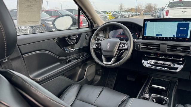 New 2026 Lincoln Corsair Reserve image 17