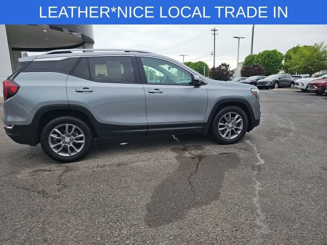 Used 2024 GMC Terrain SLT FWD image 23