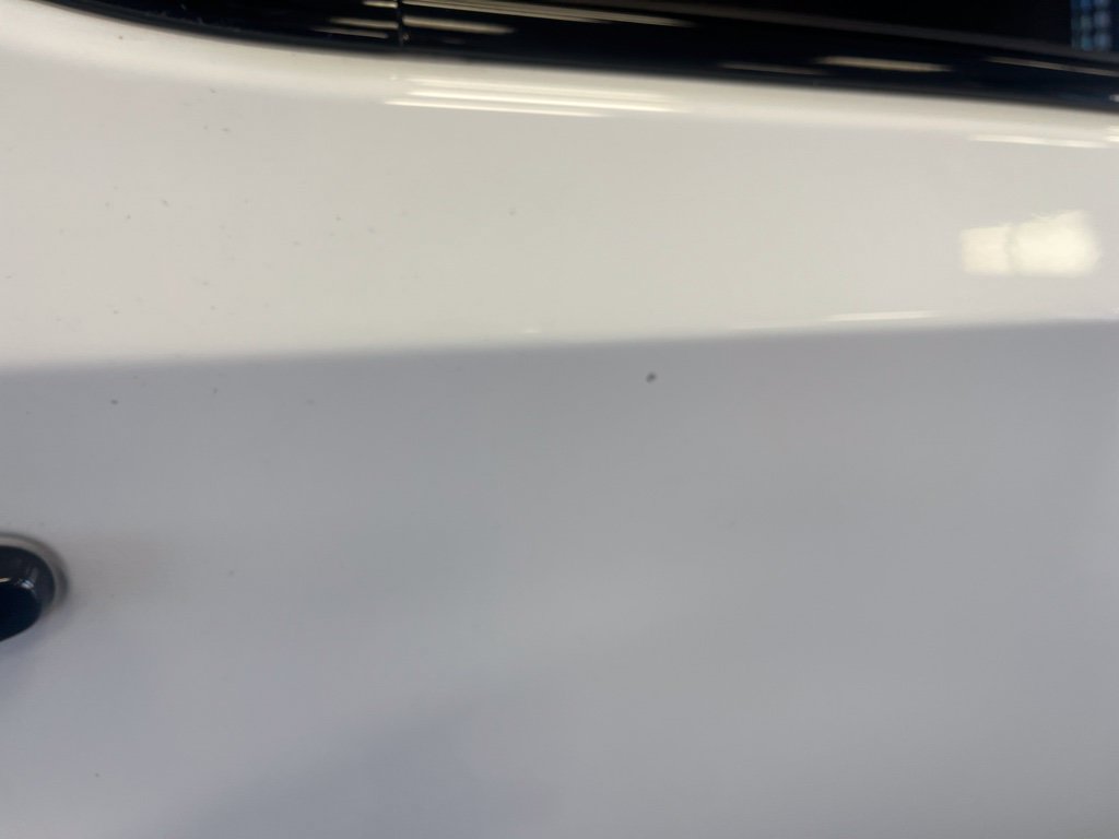 Used 2019 Chevrolet Traverse Premier w/ Redline Edition AWD/4WD image 15