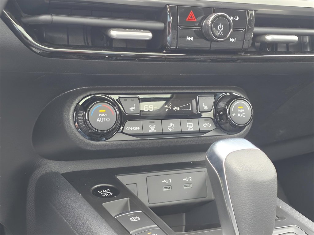 New 2026 Nissan Kicks SV w/ SV Premium Package image 21