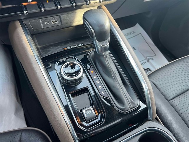 Used 2024 GMC Canyon Denali image 26