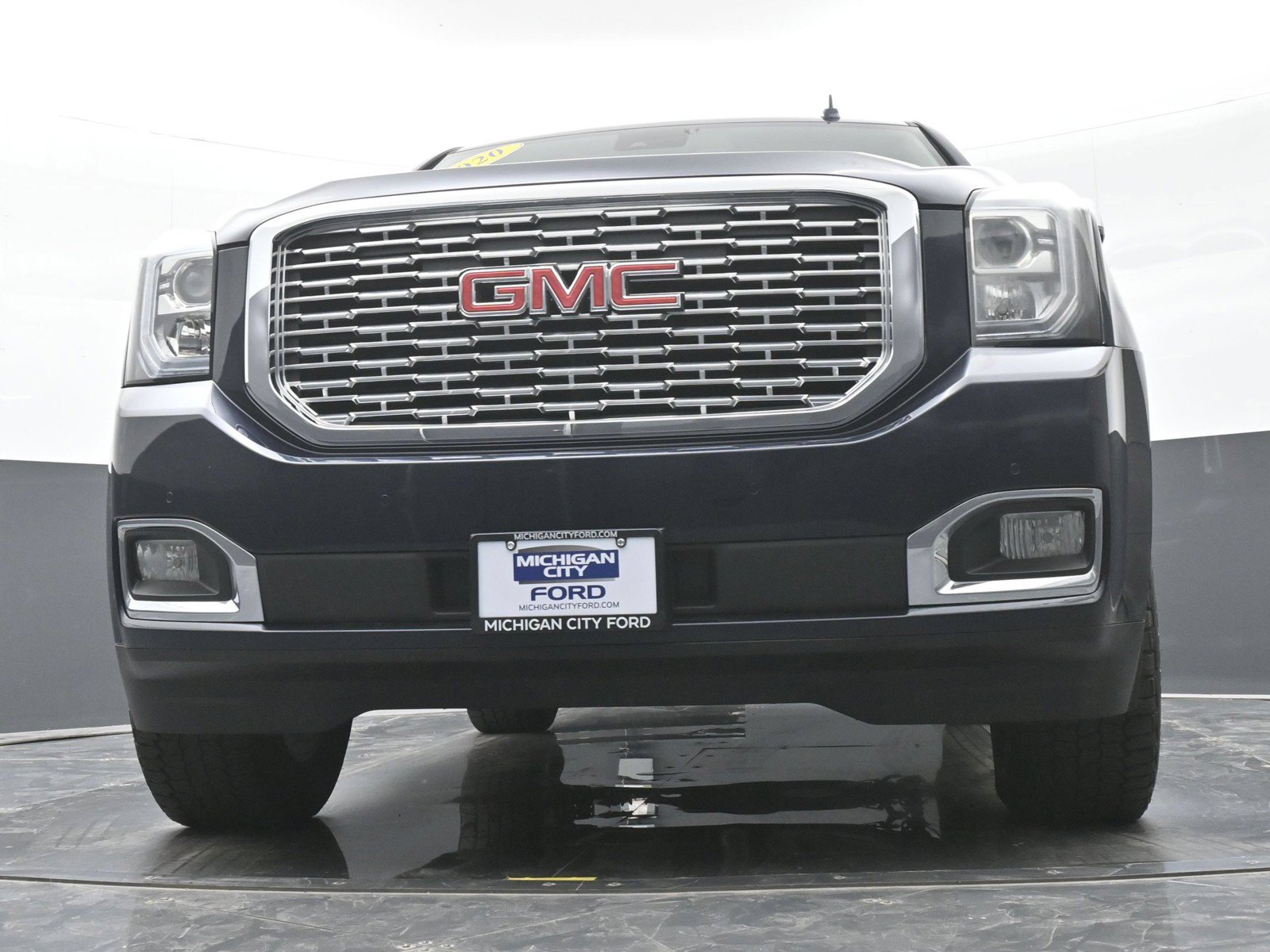 Used 2020 GMC Yukon Denali w/ Open Road Package AWD/4WD image 42