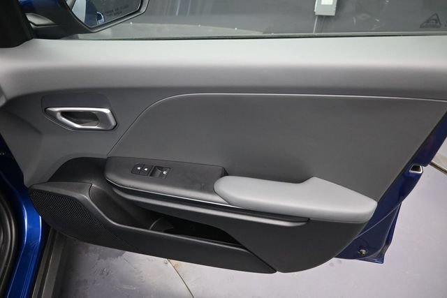 Used 2025 Kia K4 FWD image 35