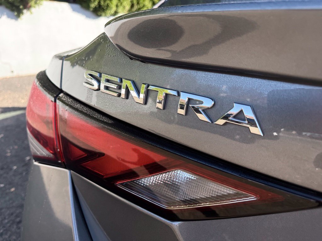 Used 2023 Nissan Sentra SR FWD image 7