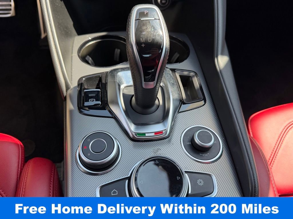 Used 2024 Alfa Romeo Giulia Veloce image 26