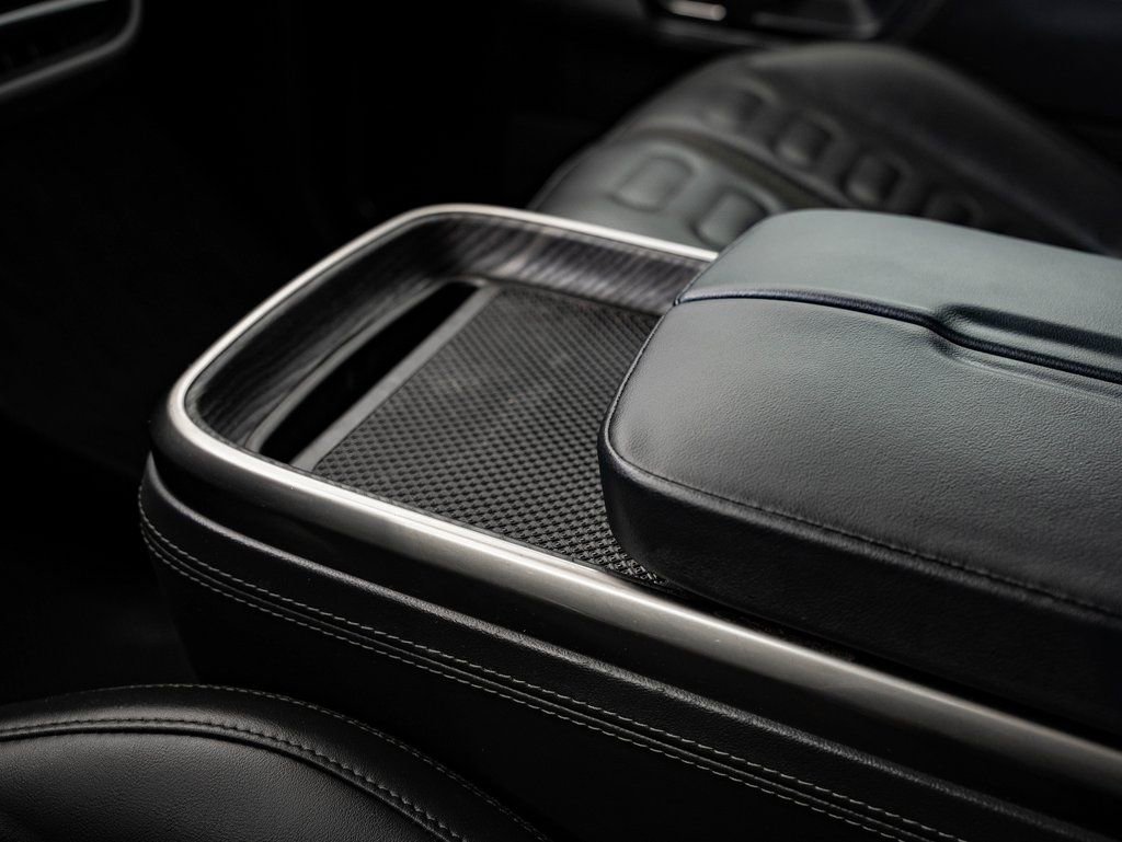 Used 2023 Rivian R1S Adventure image 40