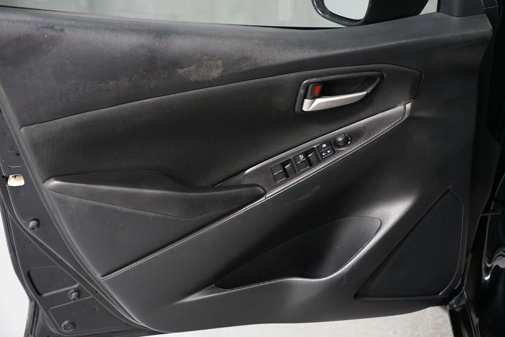 Used 2019 Toyota Yaris L FWD image 27