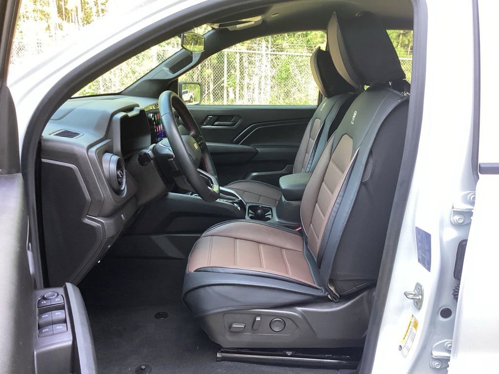 Used 2025 Chevrolet Colorado W/T w/ Advanced Trailering Package image 23