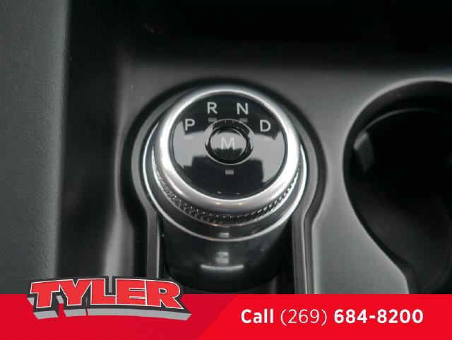 Used 2025 Ford Explorer ST AWD/4WD image 34
