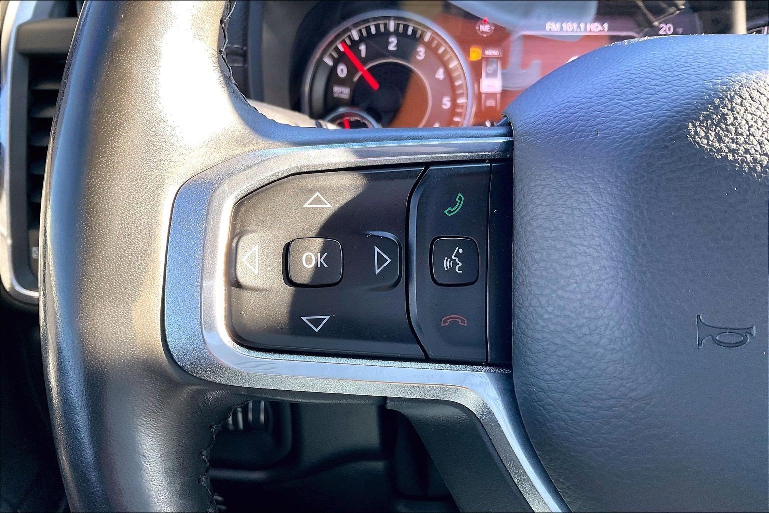 Used 2019 RAM 1500 Laramie image 20