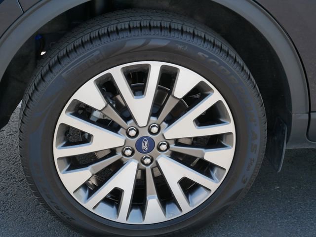 Used 2021 Ford Escape Titanium w/ Class II Trailer Tow Package AWD/4WD image 5