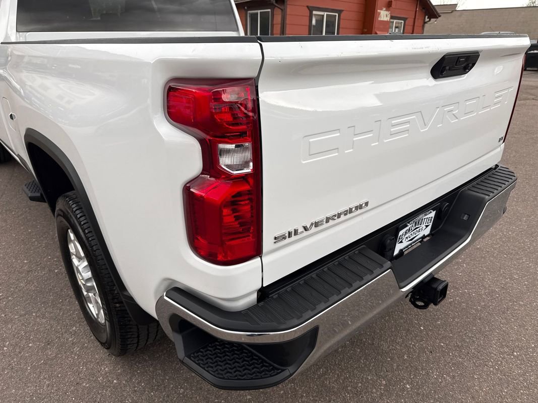 Used 2024 Chevrolet Silverado 2500 LT image 11