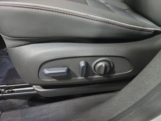 Used 2023 Chevrolet TrailBlazer RS w/ Sun and Liftgate Package image 30