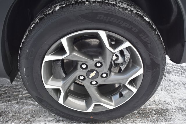 Used 2025 Chevrolet Trax LT w/ LT Convenience Package image 46