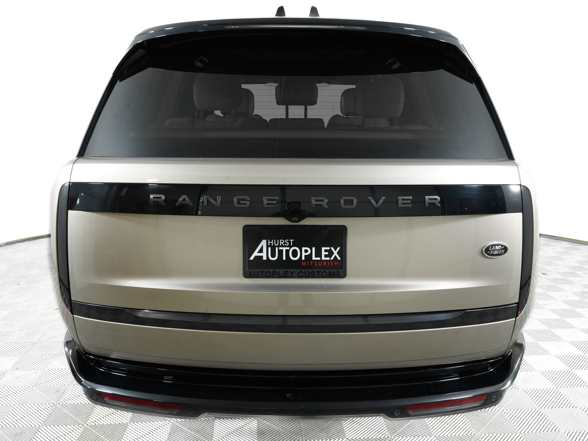 Used 2023 Land Rover Range Rover SE image 27