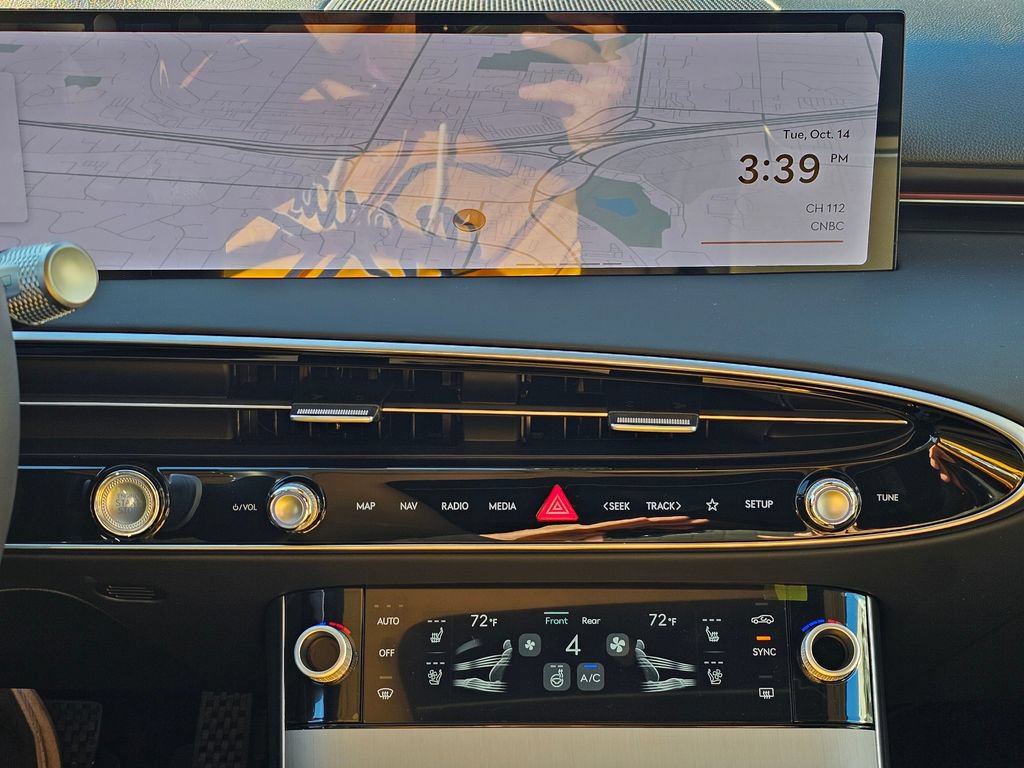 New 2026 Genesis GV70 2.5T Advanced AWD/4WD image 13