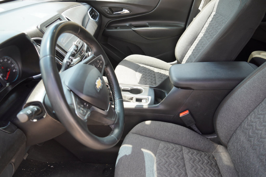Used 2023 Chevrolet Equinox LT AWD/4WD image 19