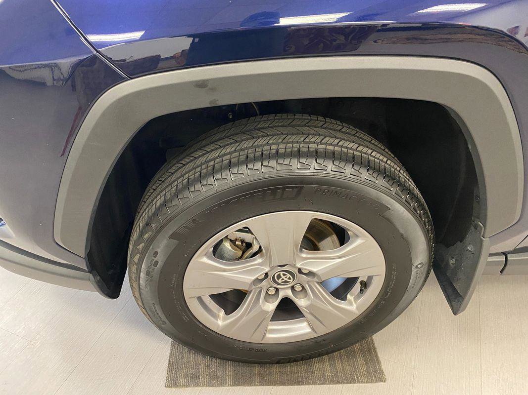 Used 2025 Toyota RAV4 XLE image 23