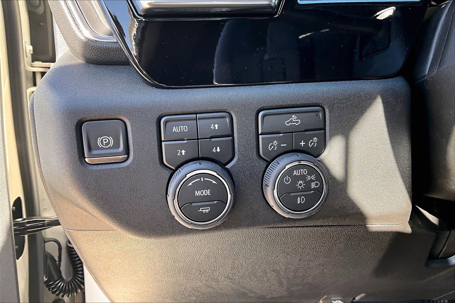 New 2026 Chevrolet Silverado 1500 RST AWD/4WD image 17