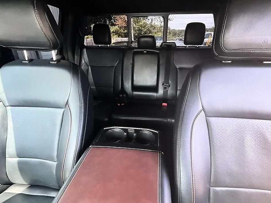 Used 2022 Ford F150 Lariat w/ Equipment Group 502A High AWD/4WD image 39