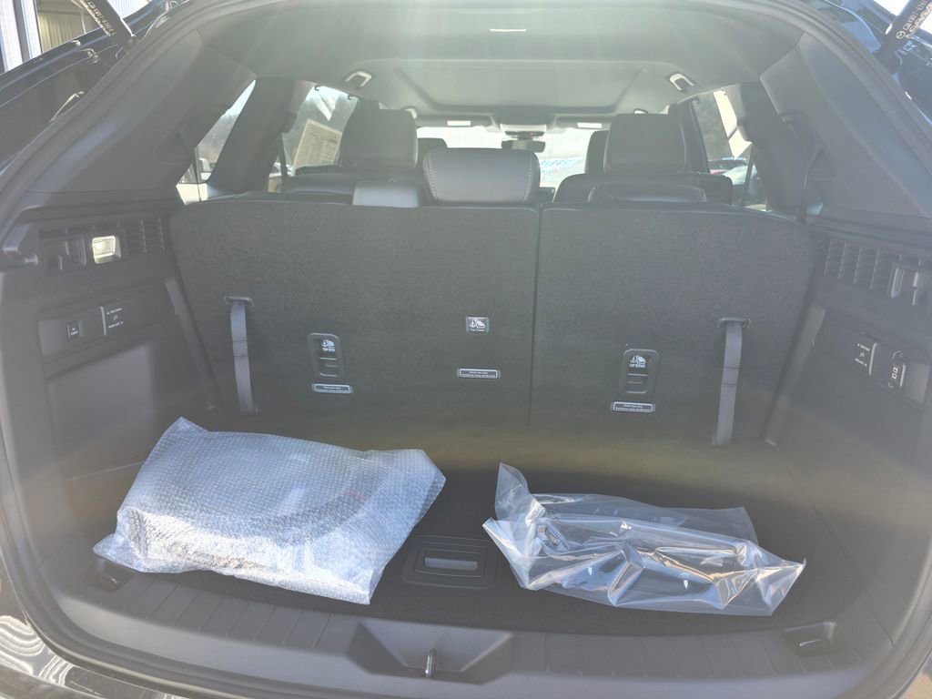 New 2026 MAZDA CX-90 Plug-In Hybrid w/ Premium Plus image 8