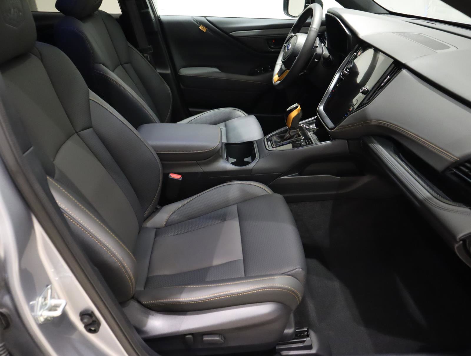 Used 2025 Subaru Outback Wilderness AWD/4WD image 16