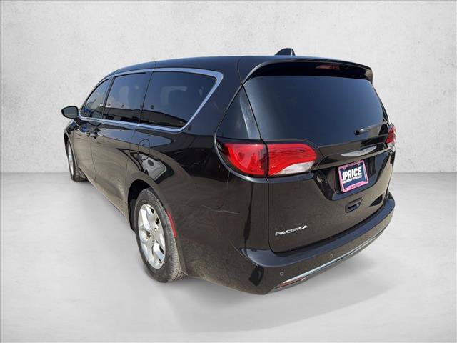 Used 2018 Chrysler Pacifica Touring Plus w/ Tire & Wheel Group FWD image 3