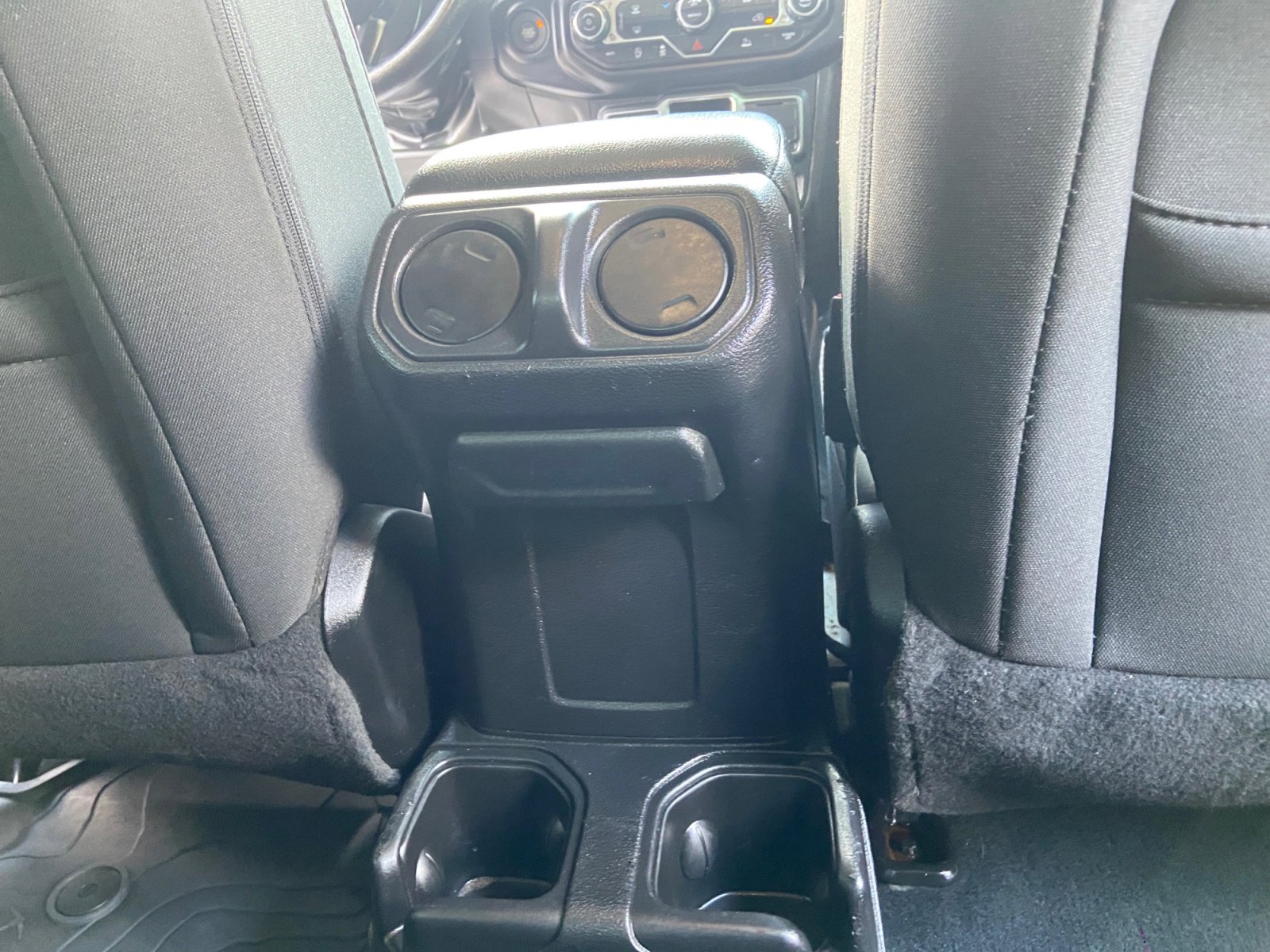 Used 2023 Jeep Gladiator Sport image 32