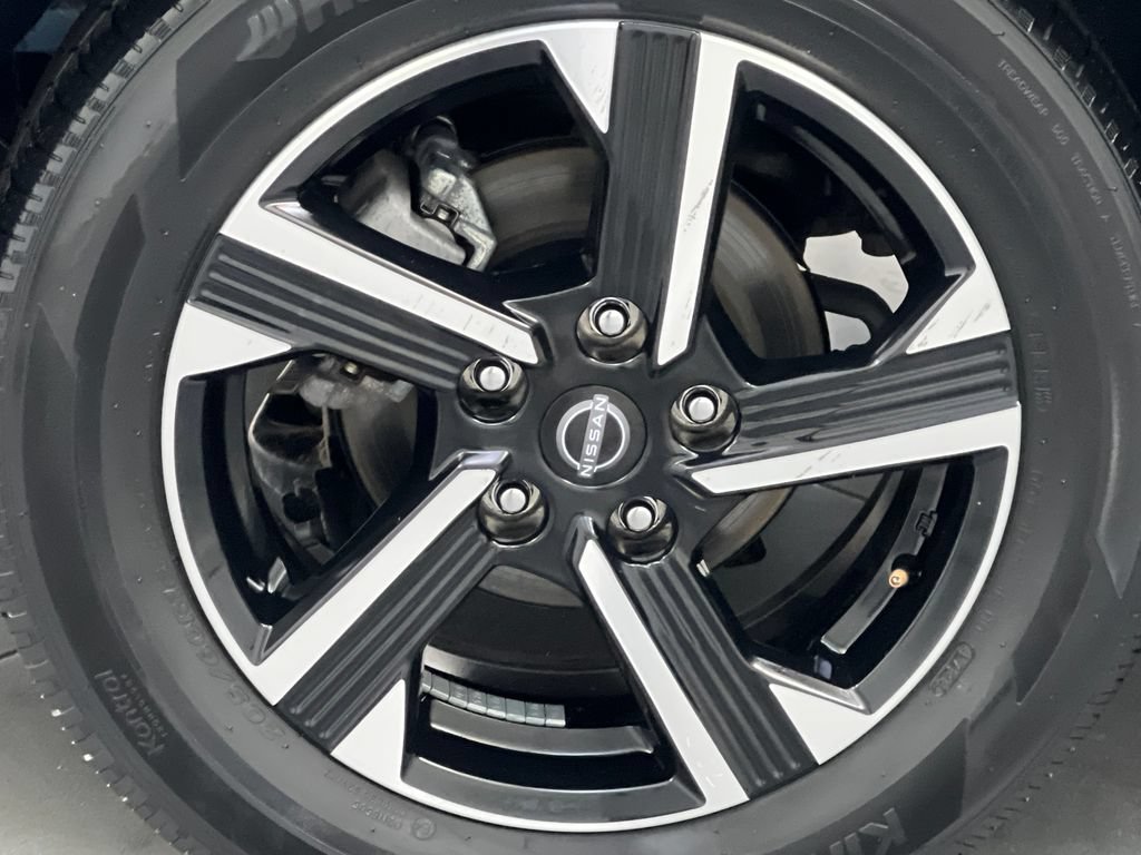 Used 2025 Nissan Sentra SV FWD image 69