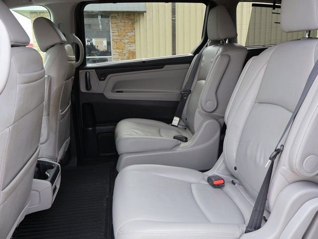 Used 2018 Honda Odyssey Touring image 18