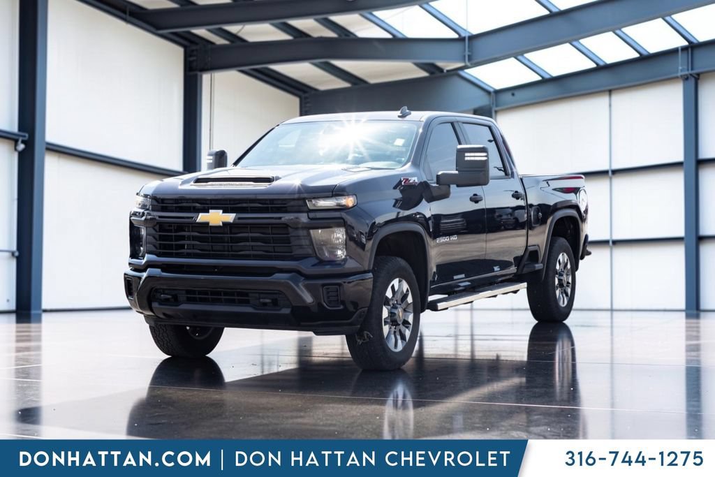 Used 2024 Chevrolet Silverado 2500 Custom w/ Custom Value Package AWD/4WD image 20