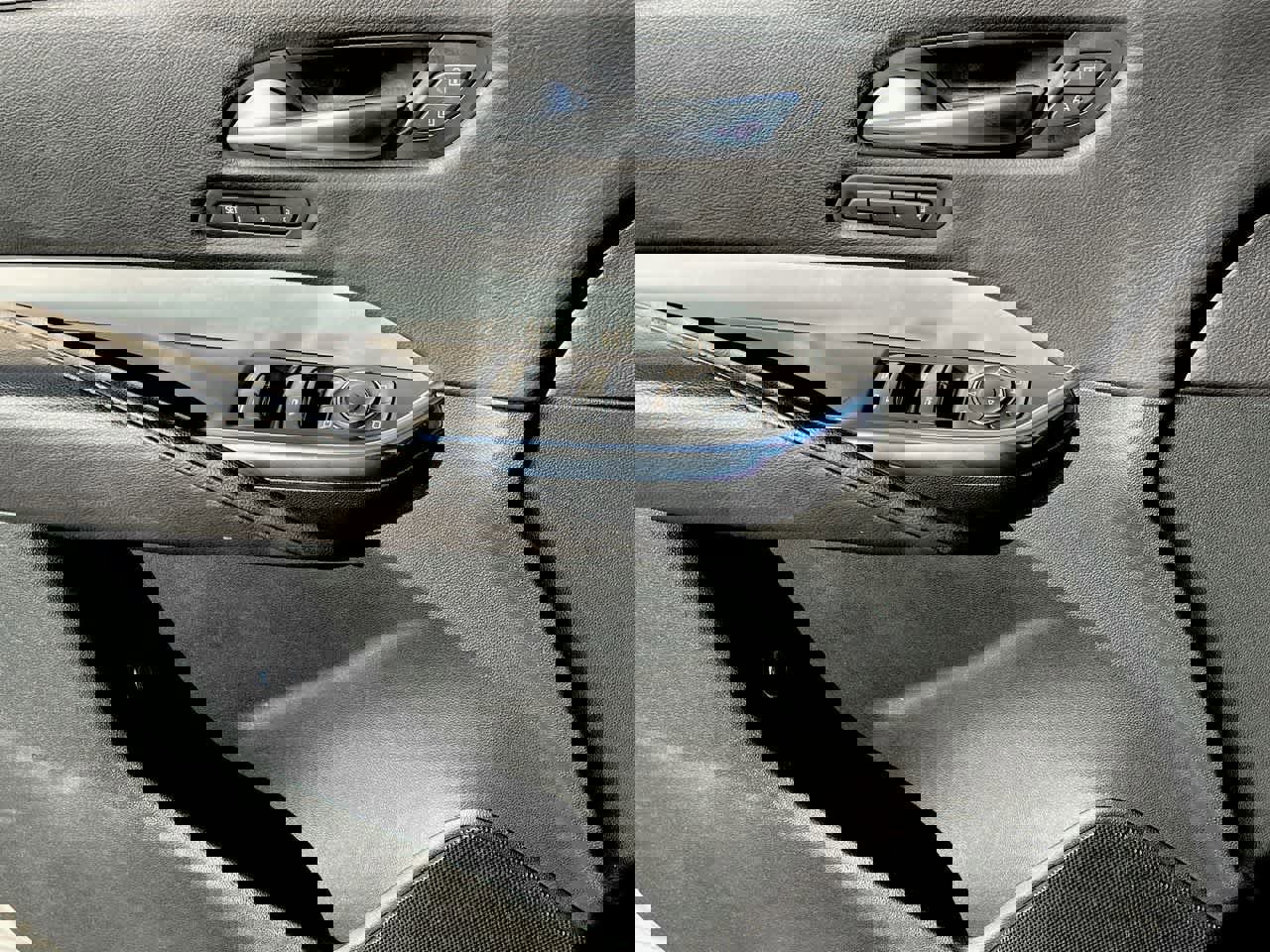 Certified 2023 Cadillac XT4 Premium Luxury w/ Technology Package image 33