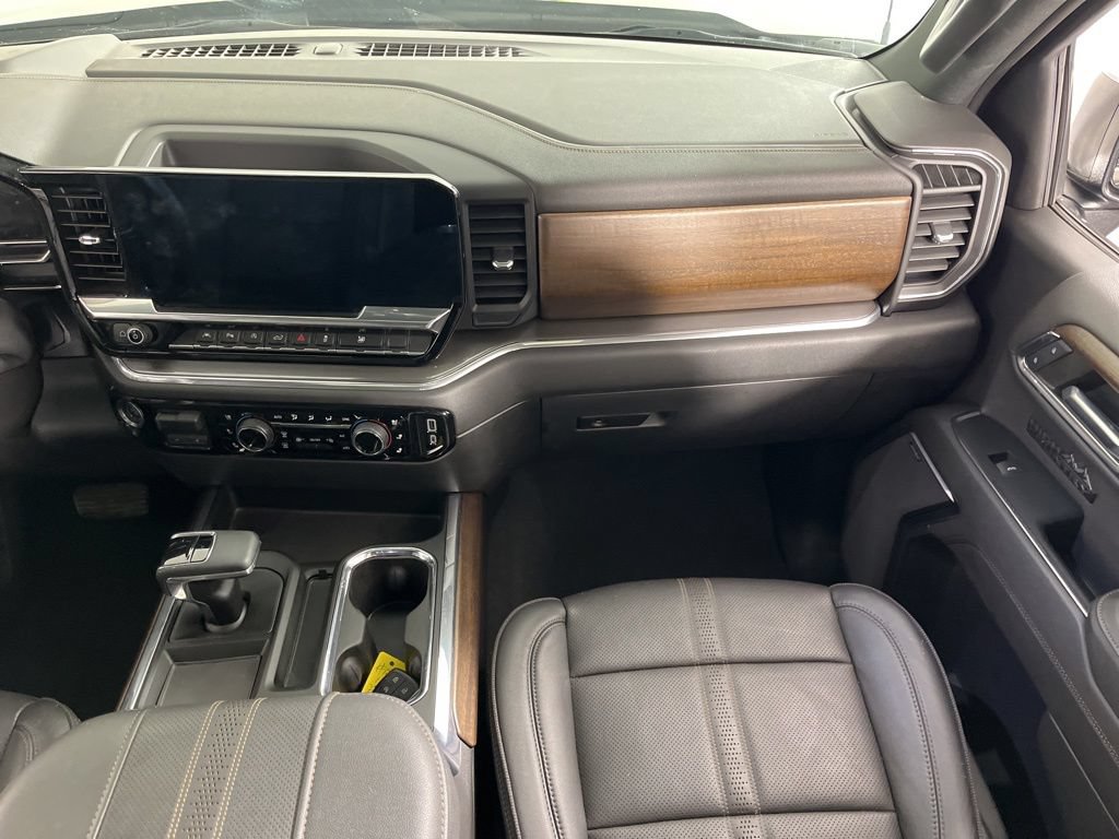 Certified 2023 Chevrolet Silverado 1500 High Country w/ Technology Package AWD/4WD image 19
