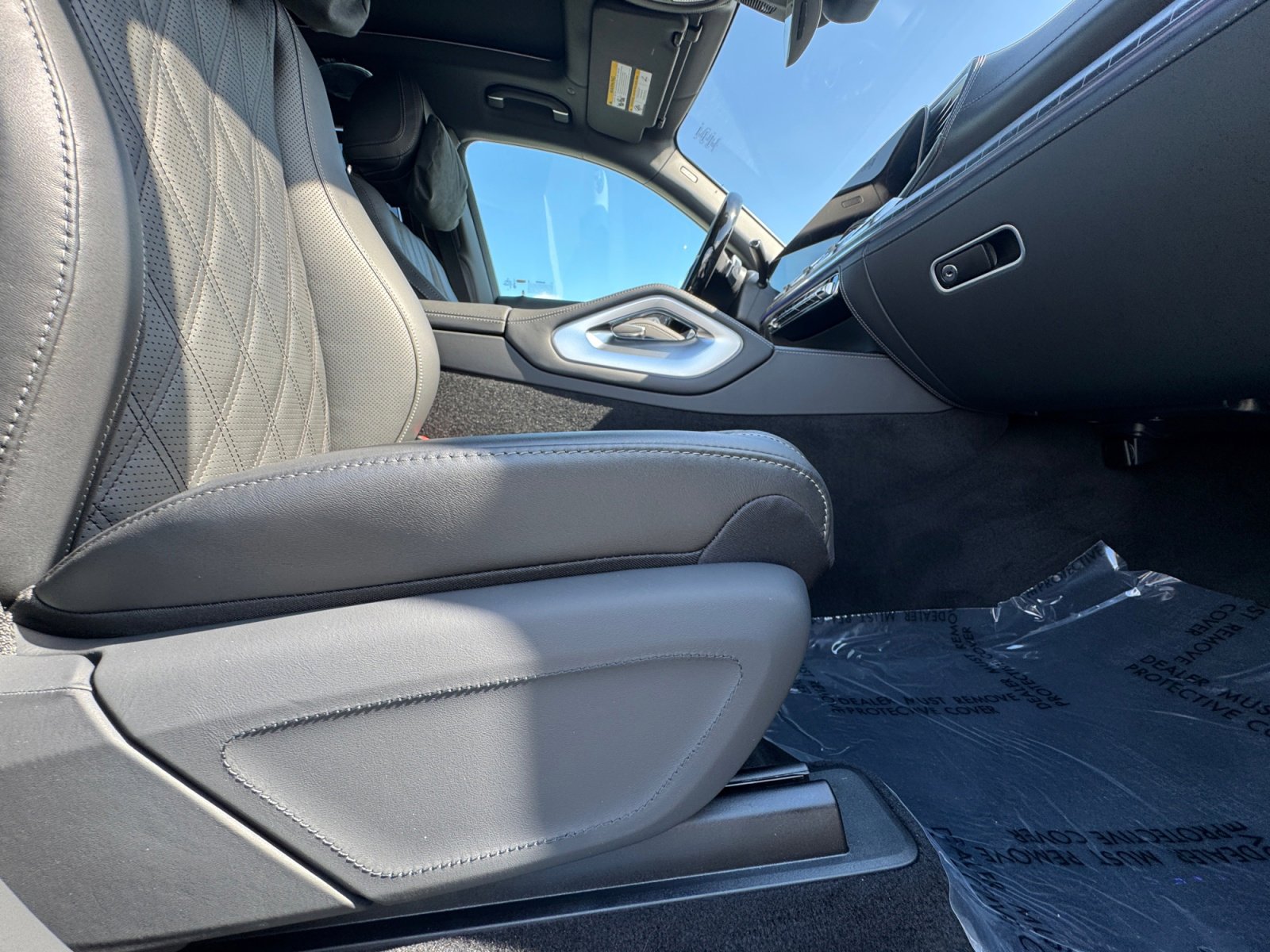 New 2026 Mercedes-Benz Maybach GLS 600 4MATIC image 18