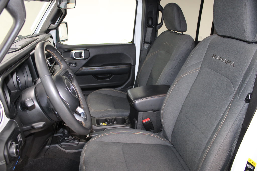 Used 2024 Jeep Wrangler Unlimited Sahara AWD/4WD image 16