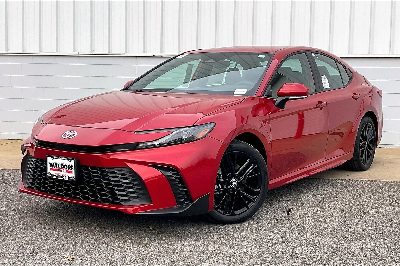 New 2026 Toyota Camry SE AWD/4WD image 2