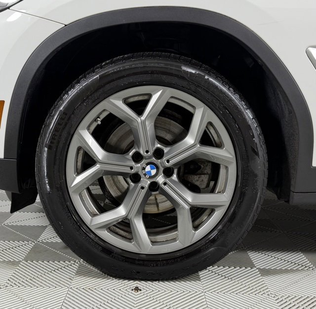 Used 2023 BMW X3 xDrive30i w/ Premium Package image 9