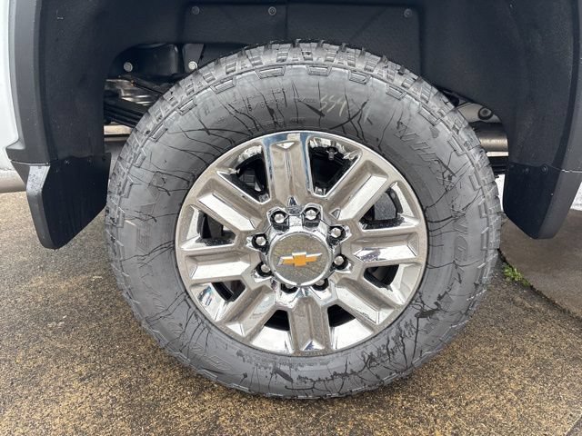 New 2026 Chevrolet Silverado 3500 High Country w/ High Country Premium Package AWD/4WD image 14