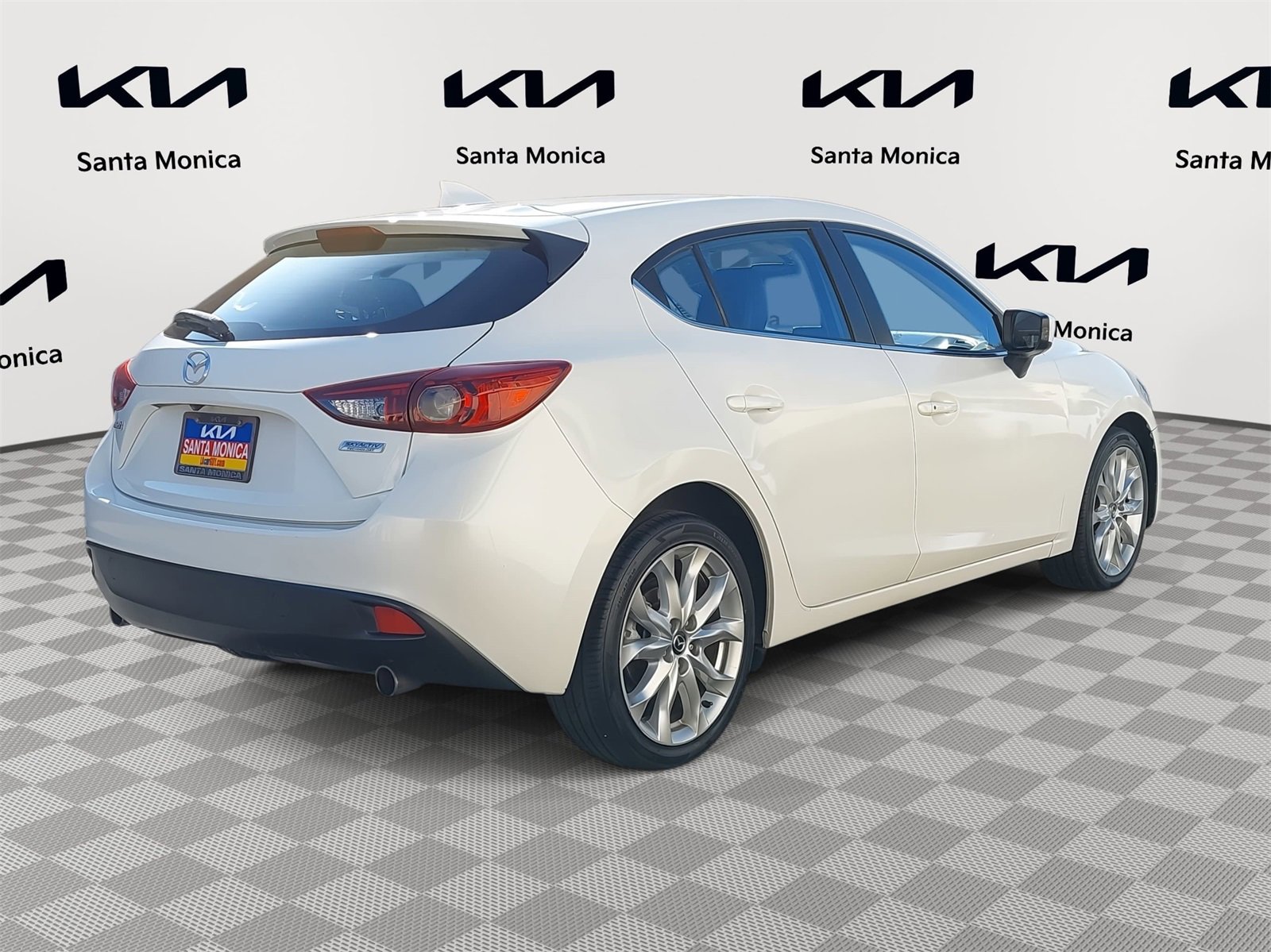 Used 2016 MAZDA MAZDA3 s Touring image 5