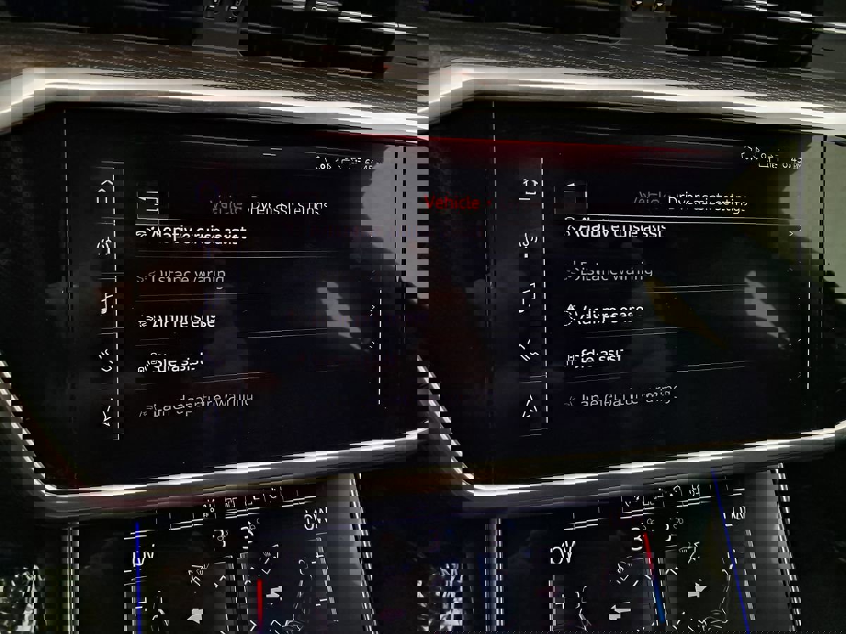 Used 2020 Audi S6 Premium Plus w/ S Sport Package image 21