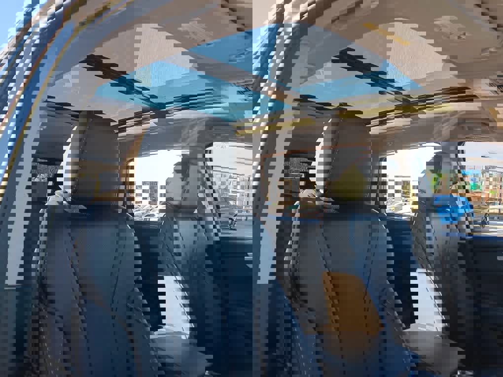 Used 2023 Acura MDX SH-AWD w/ Technology Package image 23