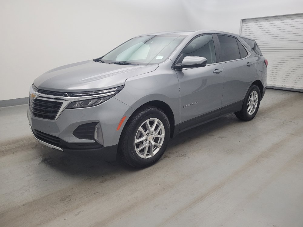 Used 2024 Chevrolet Equinox LT w/ LPO, Floor Liner Package FWD image 2