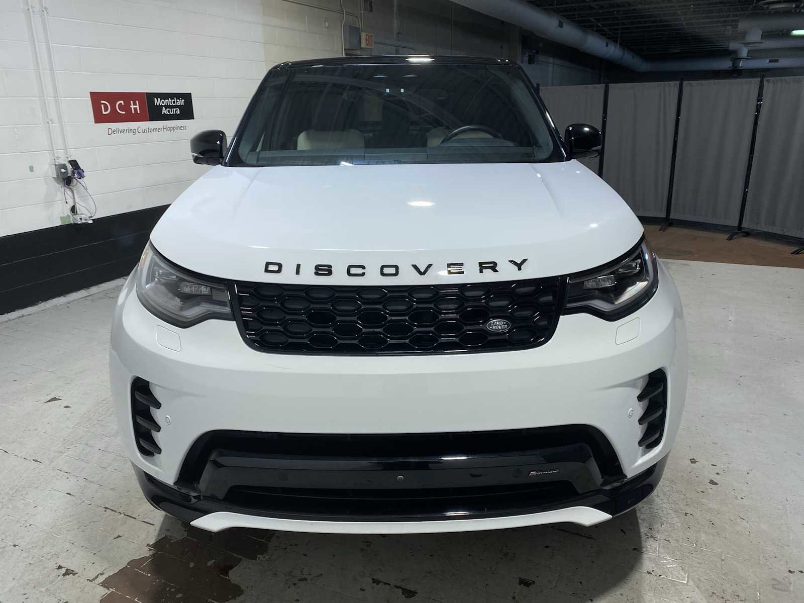 Used 2023 Land Rover Discovery S R-Dynamic AWD/4WD image 6