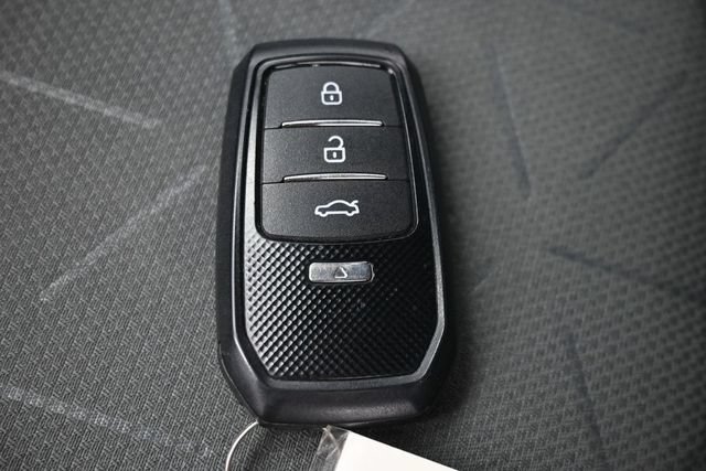Used 2021 Toyota RAV4 XLE FWD image 24