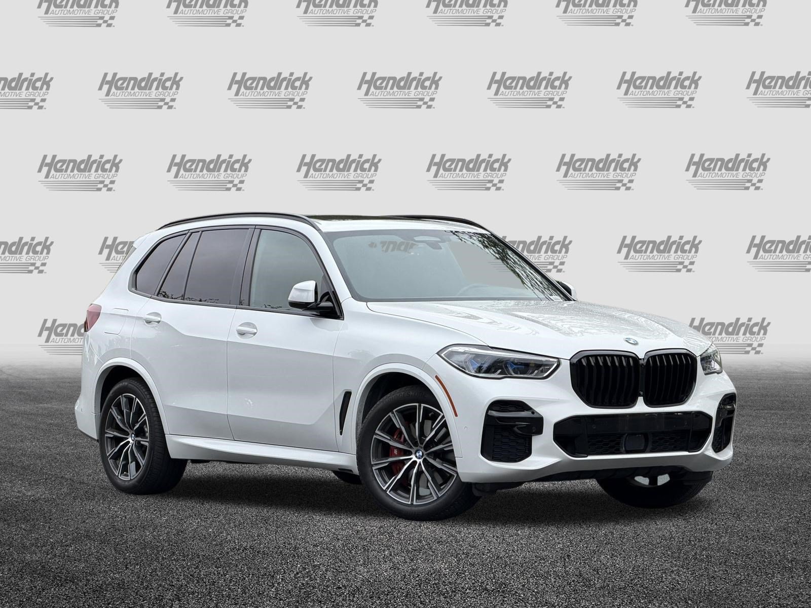 Used 2023 BMW X5 xDrive40i w/ Executive Package AWD/4WD image 2
