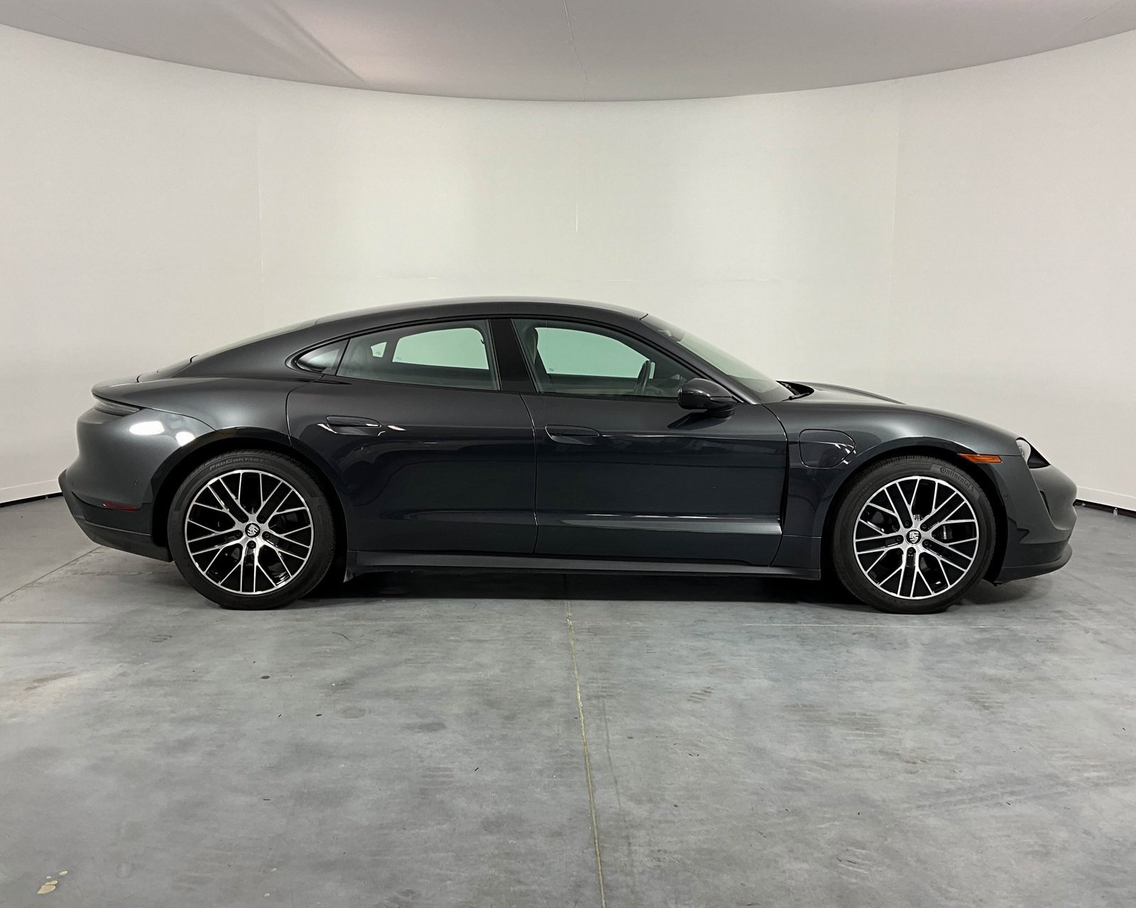 Certified 2024 Porsche Taycan image 8