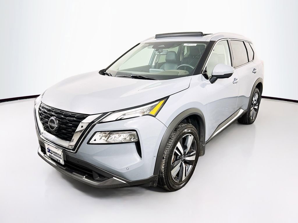 Used 2023 Nissan Rogue SL w/ SL Premium Package image 3