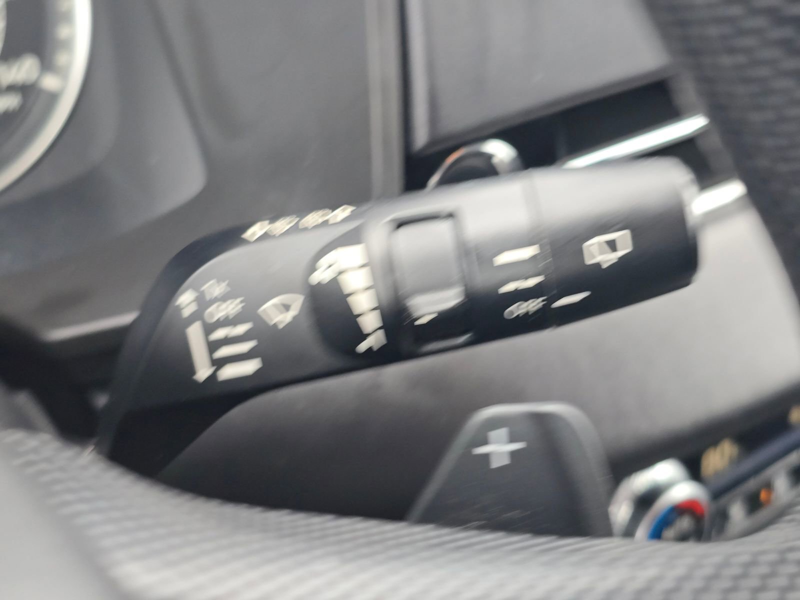 Used 2022 Mitsubishi Outlander ES AWD/4WD image 23