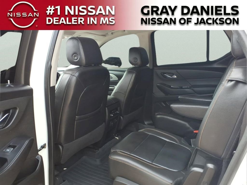 Used 2021 Chevrolet Traverse LT w/ LT Premium Package FWD image 27