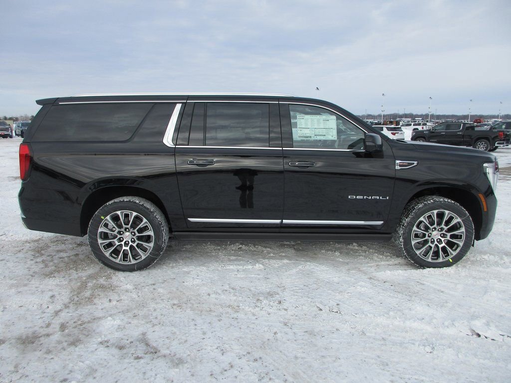 New 2026 GMC Yukon XL Denali w/ Sun & Power Step Package image 3